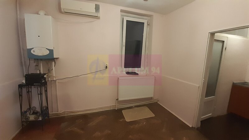 Casa in Ultracentralul Bucurestiului la pret mic (casa mica)