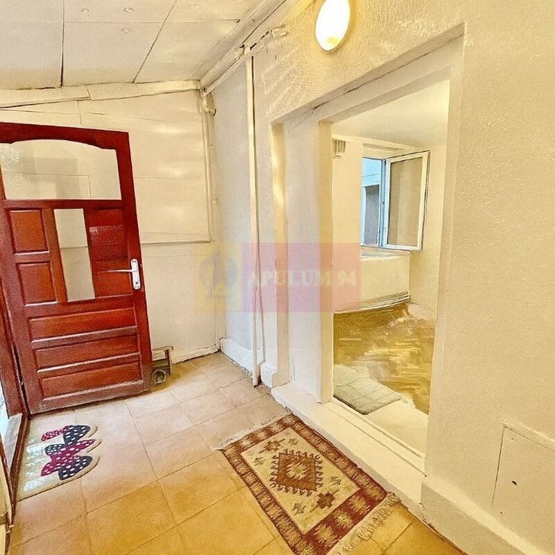 Casa in Ultracentralul Bucurestiului la pret mic (casa mica)